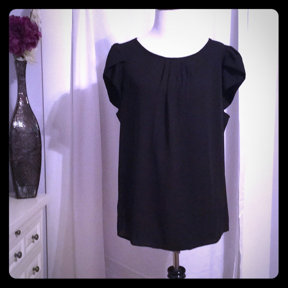 Torrid flutter sleeve blouse